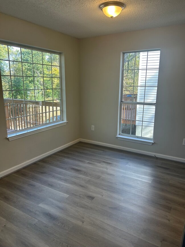 Building Photo - 21B 1st St