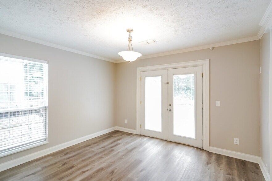 Building Photo - 106 Yocum Dr