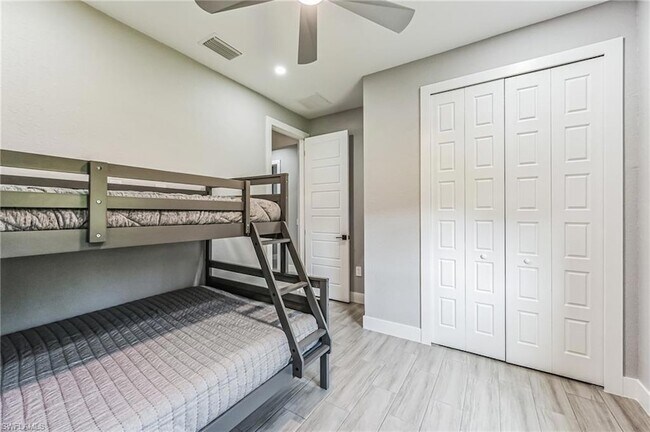 Building Photo - 4618 Catalina Ln