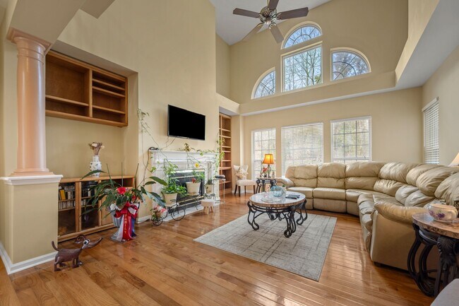 Building Photo - 308 Stone Heath Ct