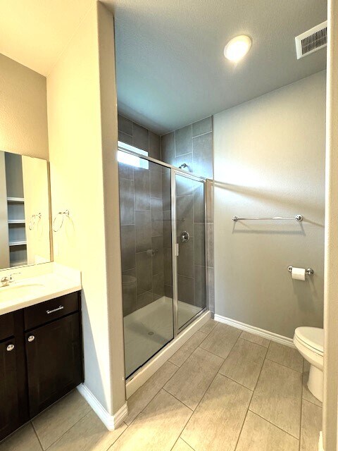 Master Bath - 1904 Estes Flats Dr