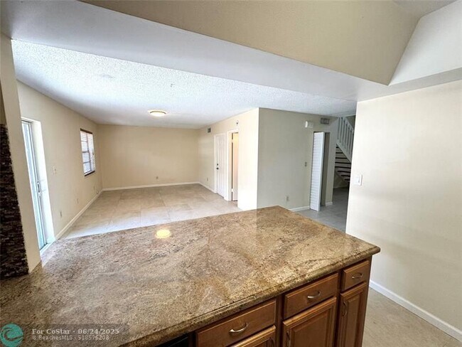 Building Photo - 12159 SW 52nd Ct