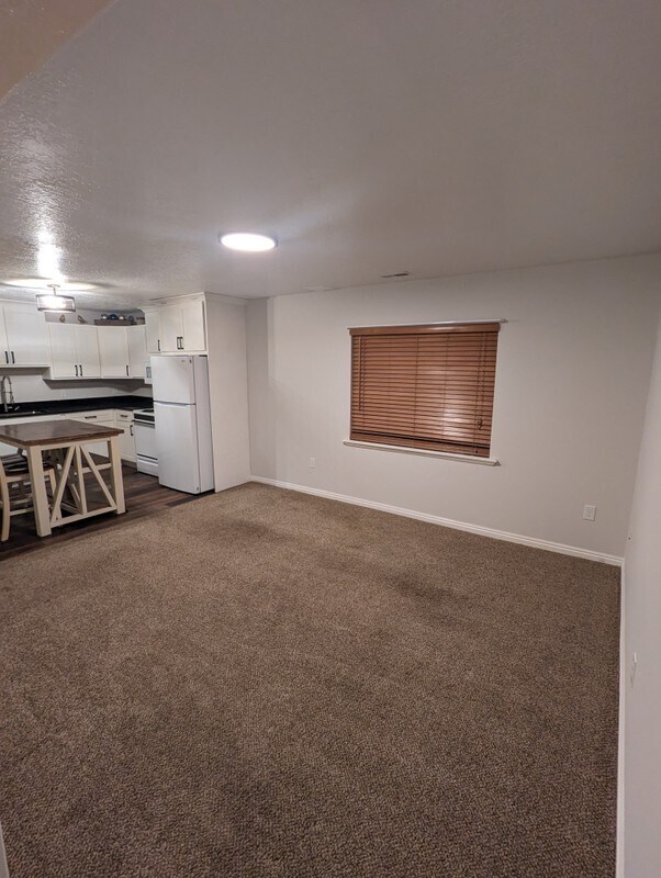 Building Photo - 3391 E Heyward Ct