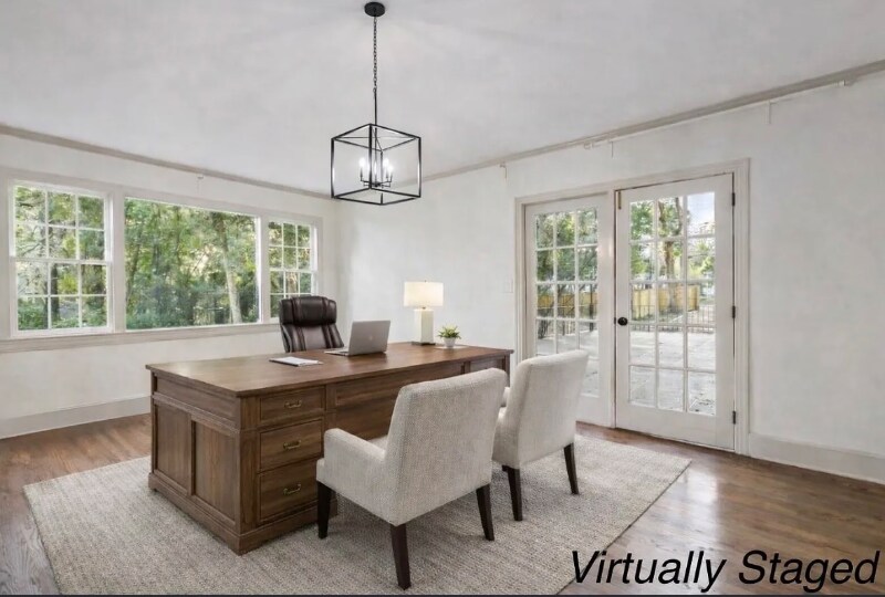 Building Photo - 2014 Golf Terrace Dr