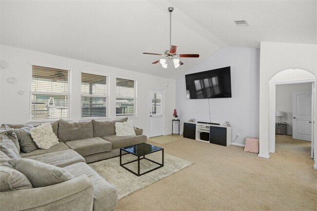 Building Photo - 2527 Cold River Dr