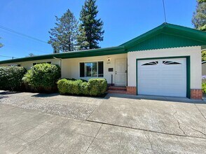 Building Photo - Beautifully Renovated 2-Bedroom Duplex Near Downtown Napa & Fuller Park