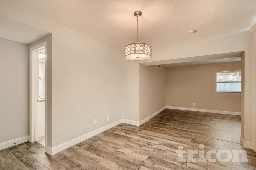 Building Photo - 7394 Norwich Ln