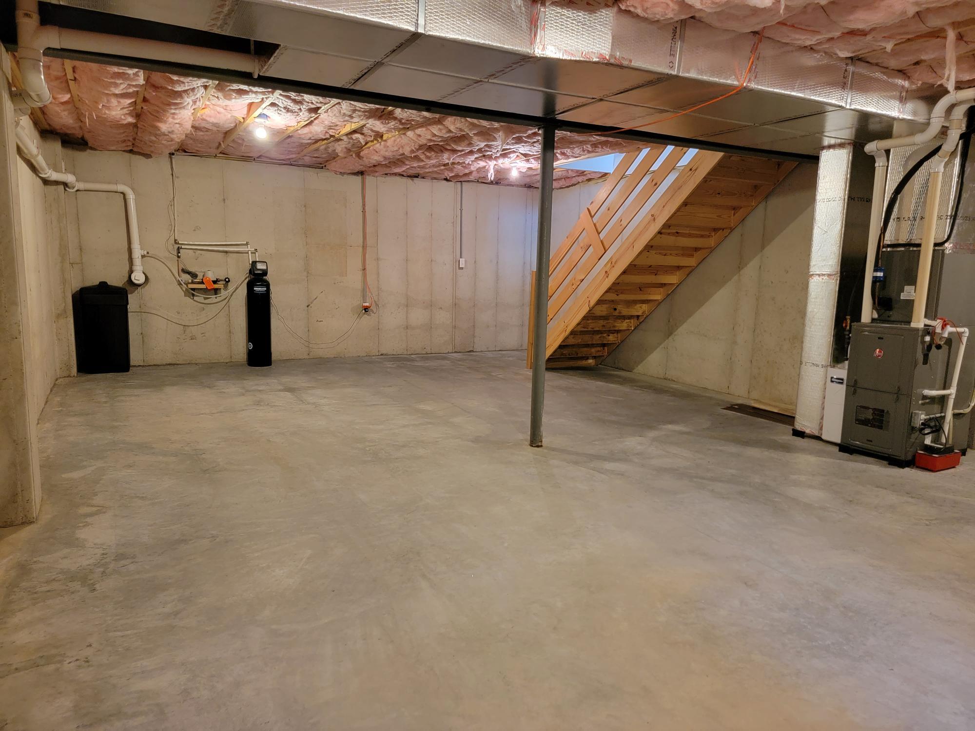 Building Photo - 5231 Summerfield Dr