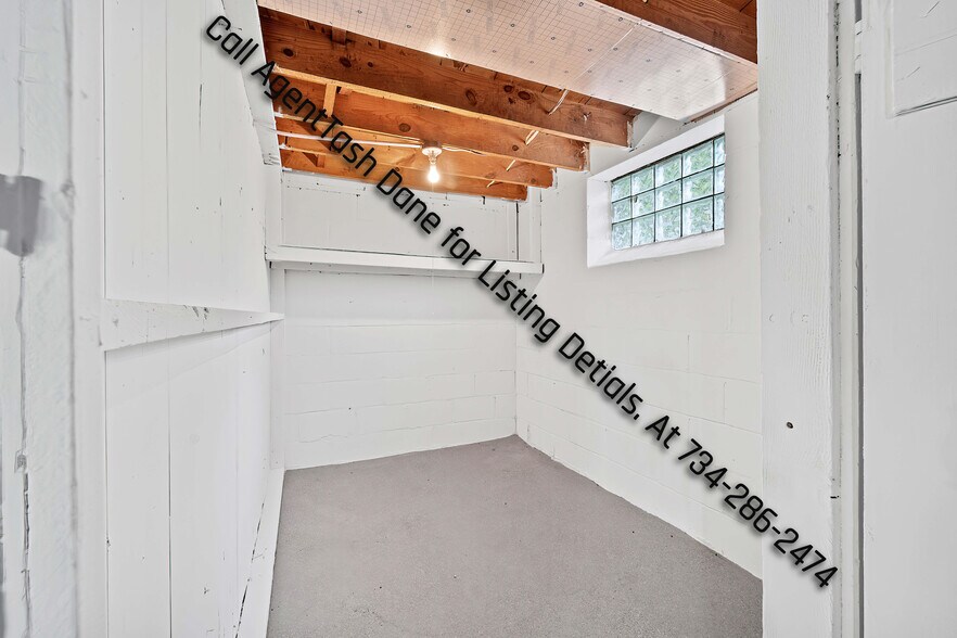 Building Photo - 1524 Cicotte Ave