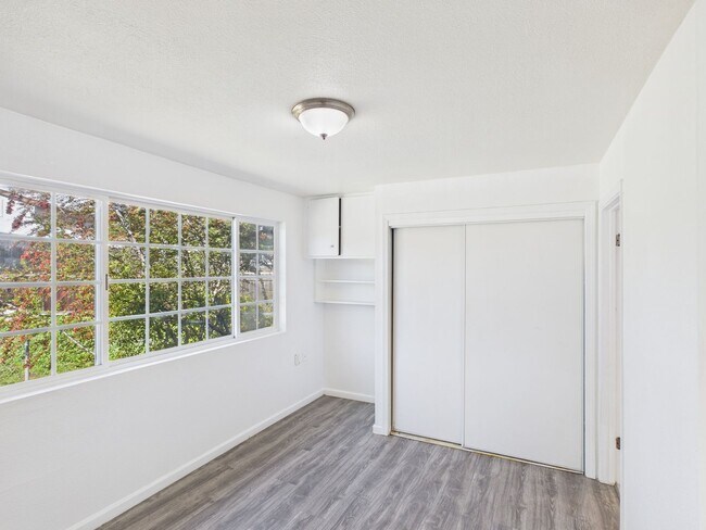 Building Photo - 2135 Washington St