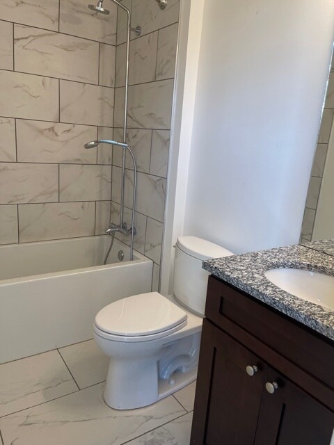 Building Photo - 4439 Swan Ave