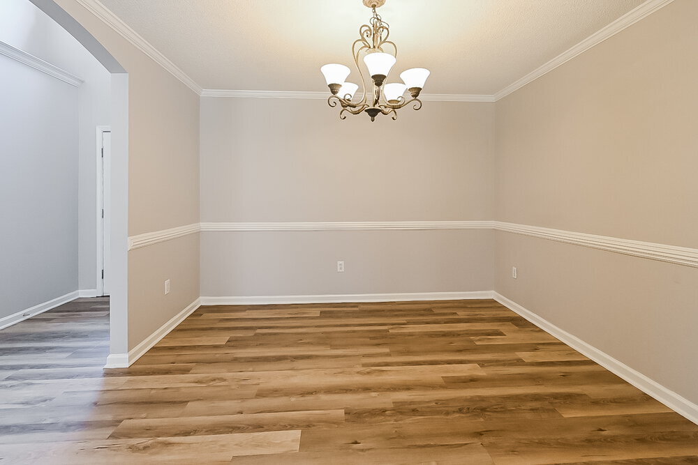 Building Photo - 703 Timber Creek S