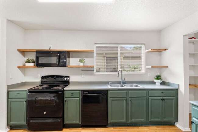 Building Photo - 10034 Southern Sun