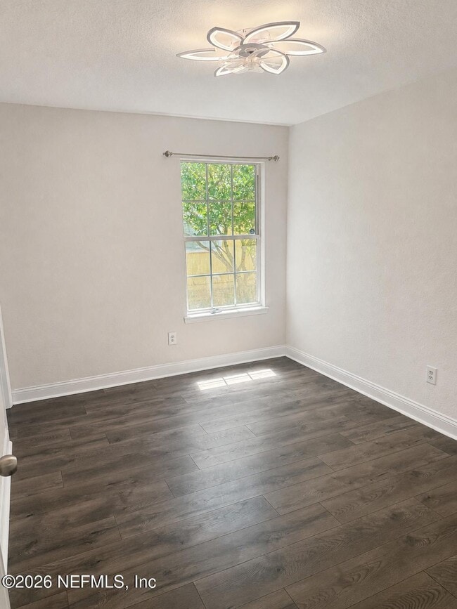 Building Photo - 7945 Macinnes Dr