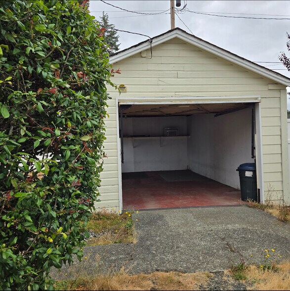 Building Photo - 2120 Laurel St