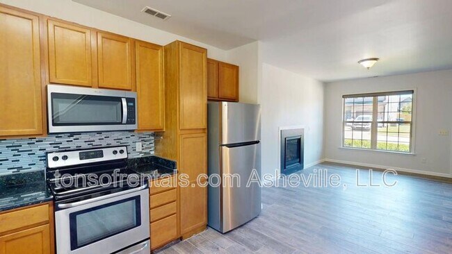 Building Photo - 33 Mallard Run Dr