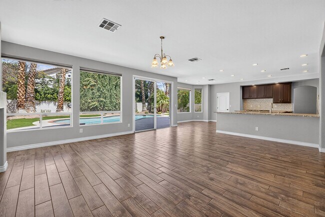 Building Photo - 8824 Cortile Dr