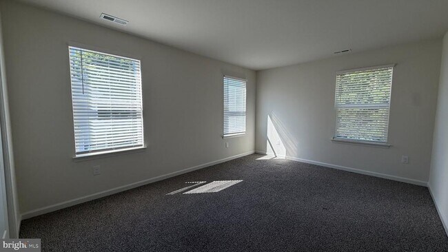 Building Photo - 78 Tansboro Rd