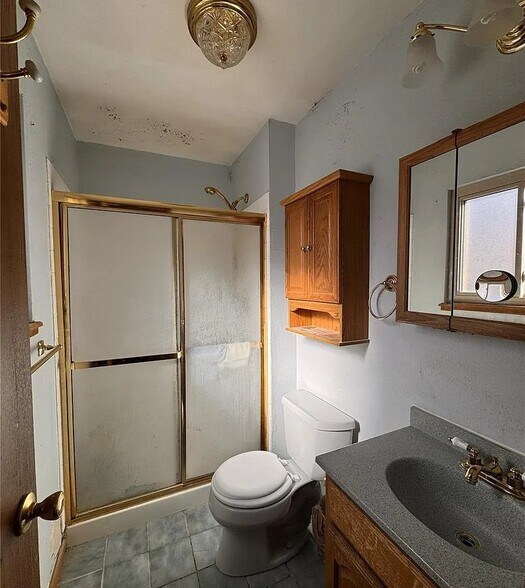 Building Photo - 17496 E Grand Dr