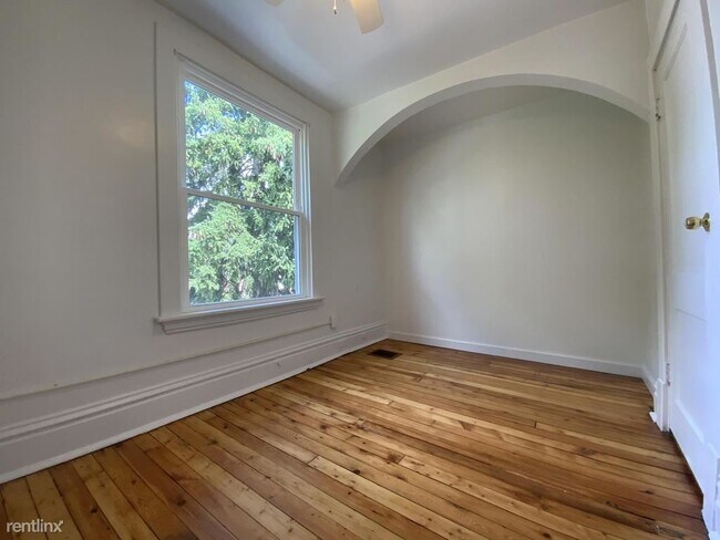 Building Photo - 6 br, 1.5 bath House - 144 Linnview Avenue