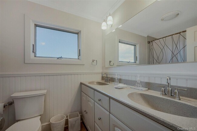 Building Photo - 370 Fishermans Beach Rd