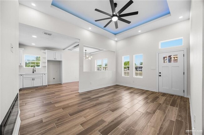 Building Photo - 14 Nominee St