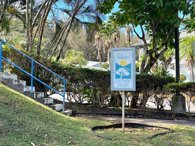 Building Photo - 2BD/2BA/2Pkg at Gardens of Launani Valley