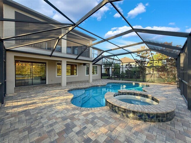 Building Photo - 10701 Laurel Vista Way