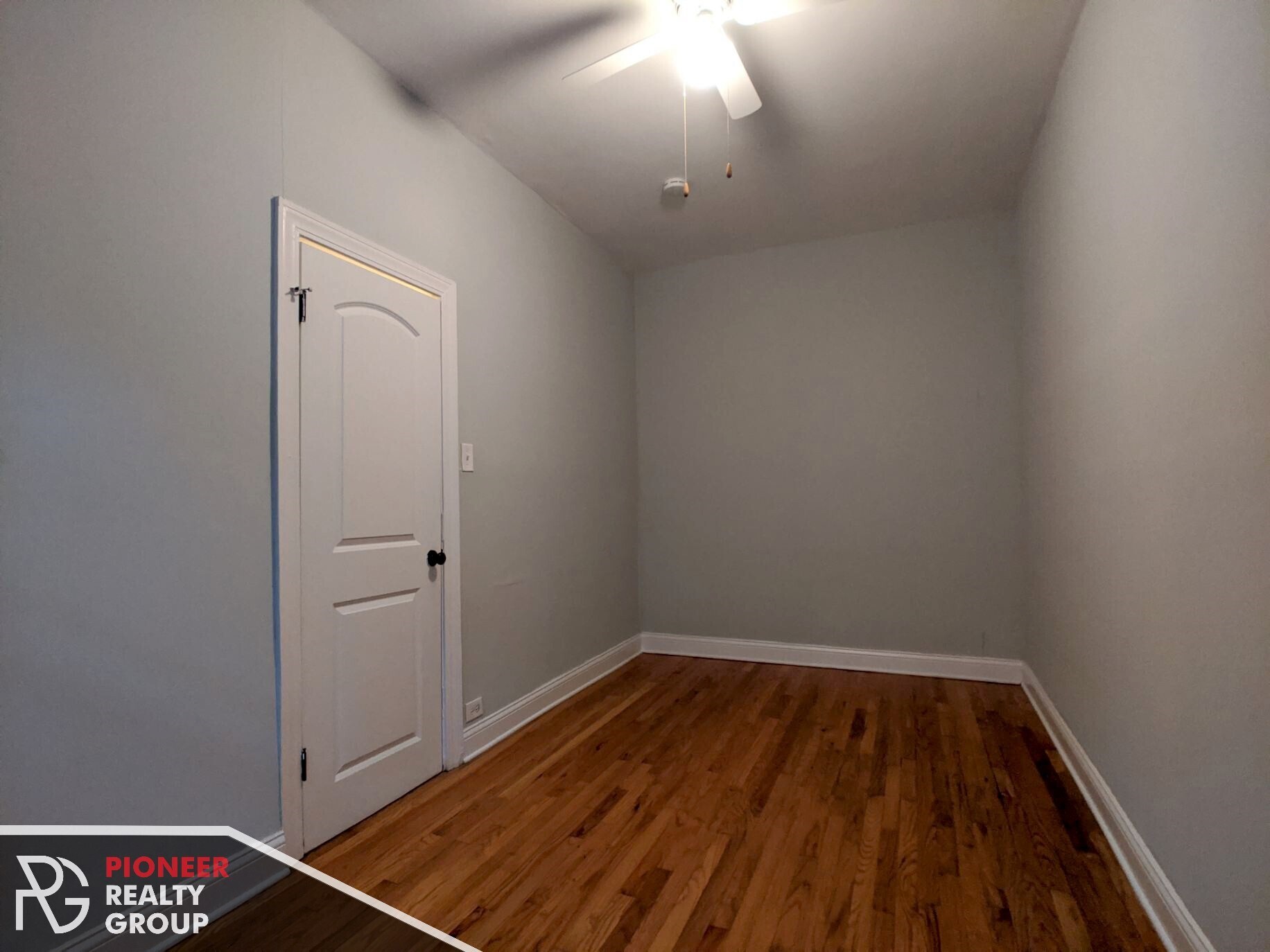 Building Photo - 4616 N Paulina St