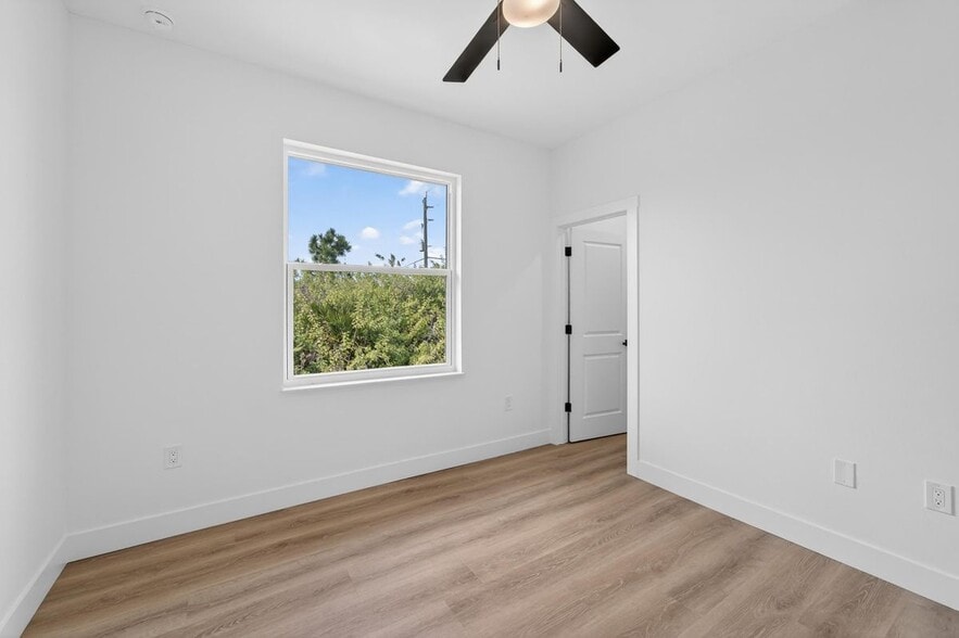 Building Photo - 14242 Ingraham Blvd