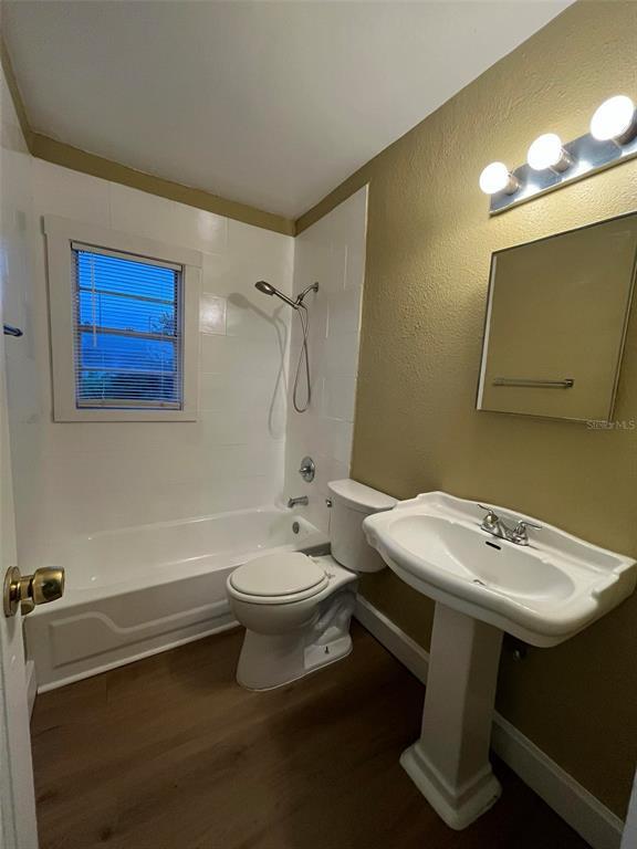 Building Photo - 2013 Oceanview Pl