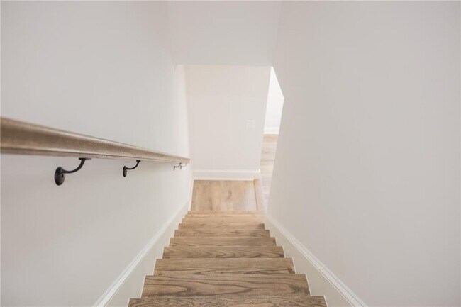 Building Photo - 147 Hunters Cove