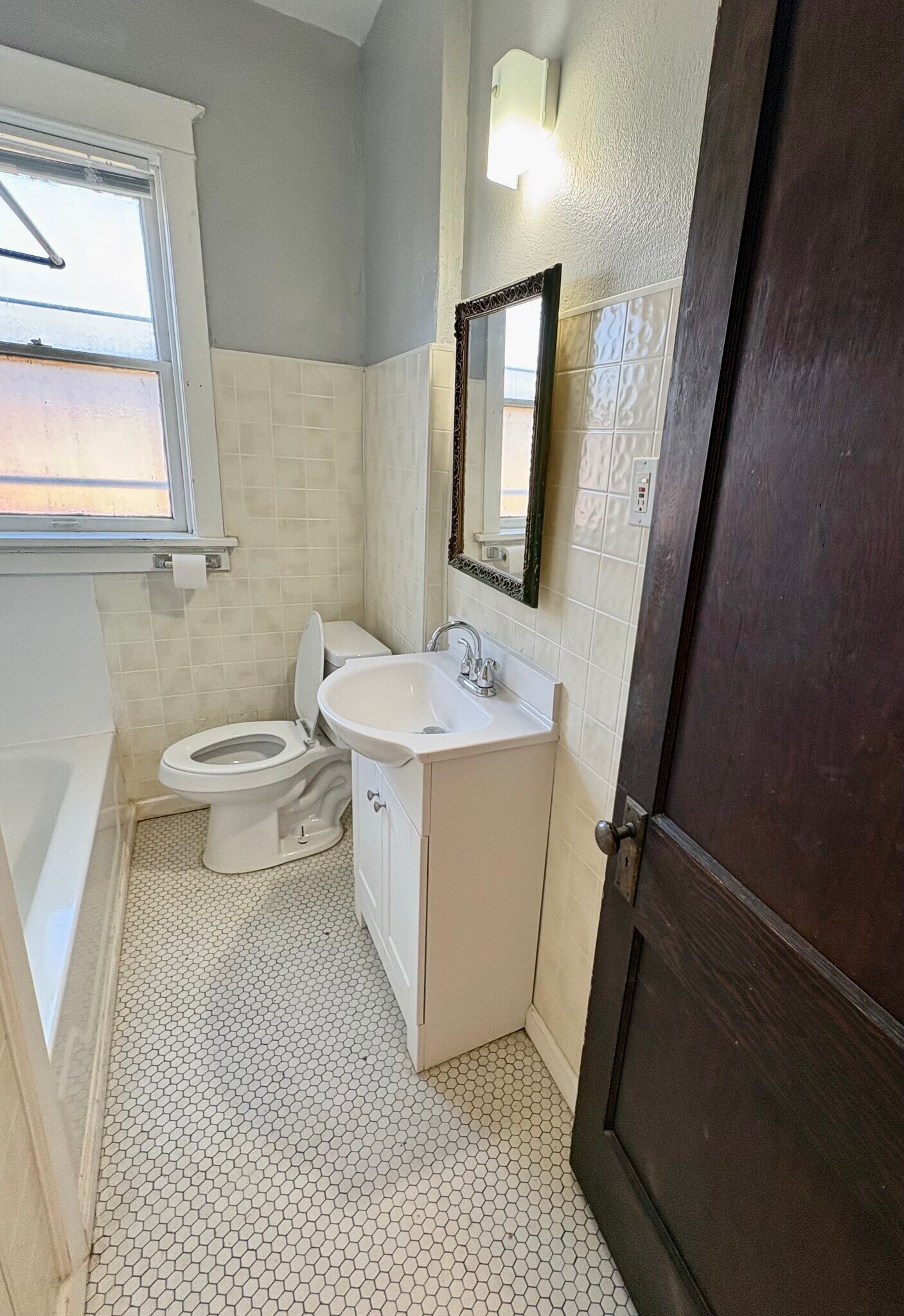 Building Photo - 2107 Maury Ave