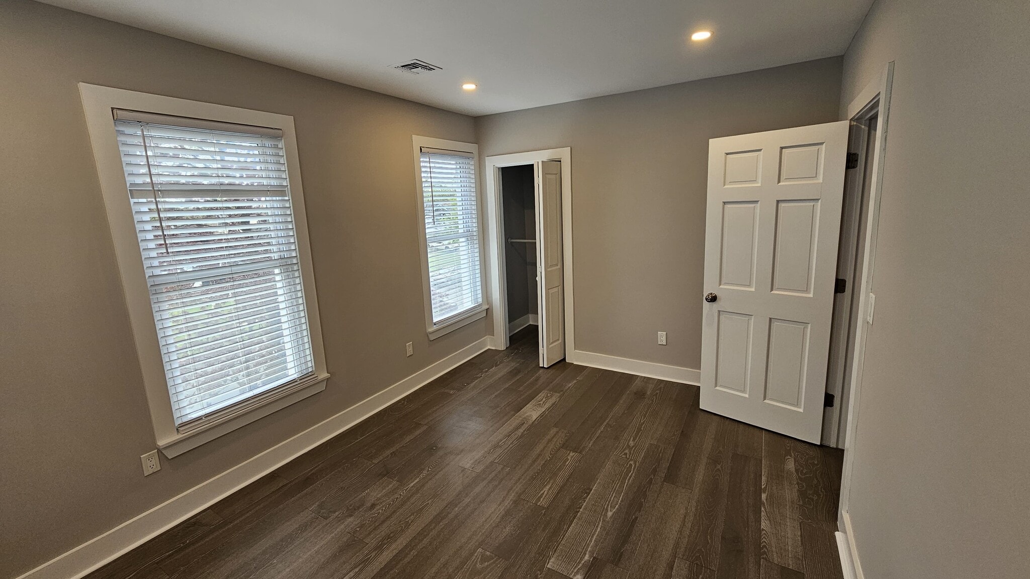 Building Photo - 1753 Rutherford St