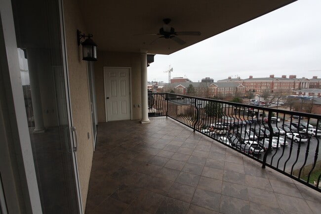 Building Photo - Downtown Auburn Luxury Living – Steps from...