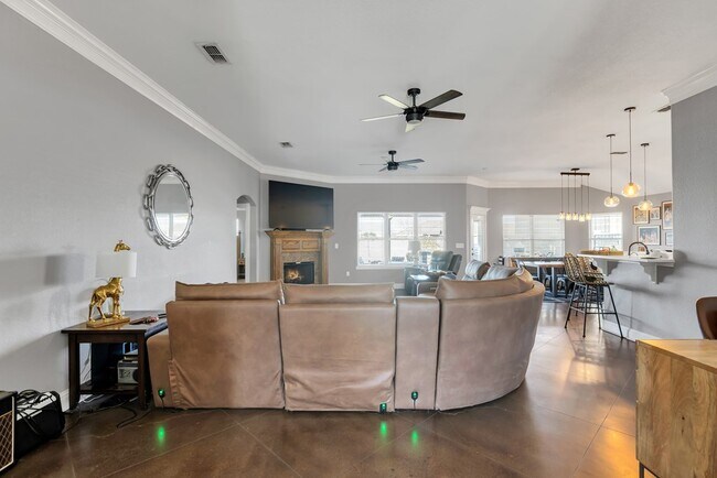 Building Photo - 51 Laurel Valley Dr