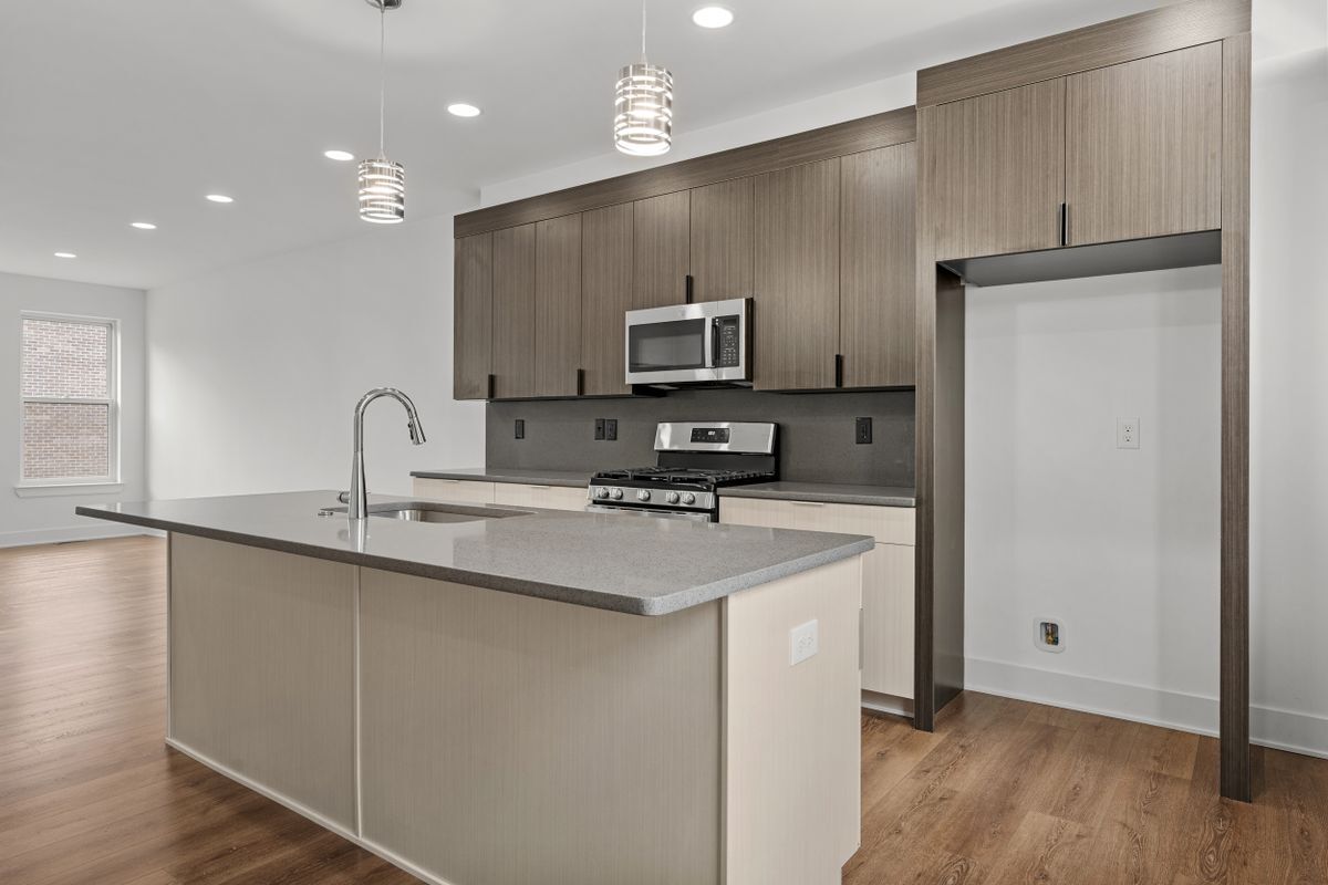 Building Photo - 2845 Summers Pl