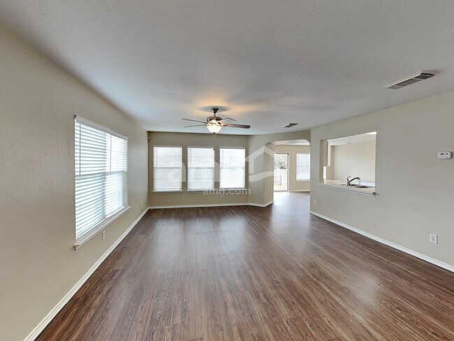 Building Photo - 11004 Monahan Park