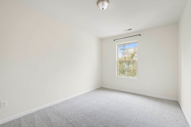 Building Photo - Charming 3BR Townhome in Brightleaf at the...