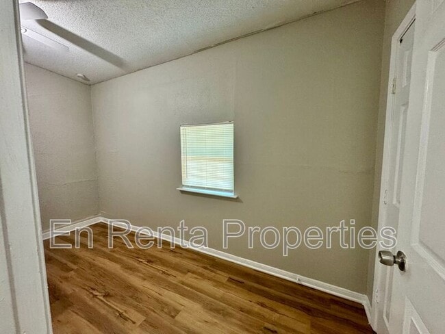 Building Photo - 2906 Birch Park Dr