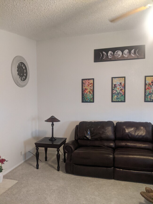 Building Photo - 1254 Escalera Pl