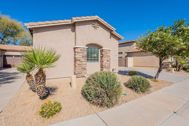 Building Photo - Charming Gated Community Chandler Home wit...