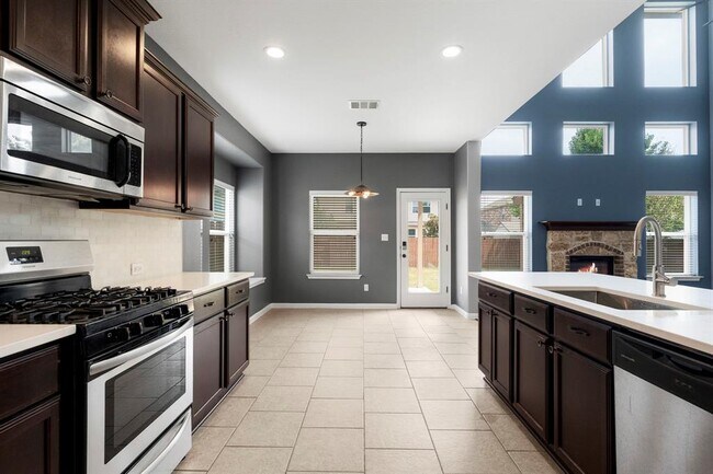 Building Photo - 8525 Reggio St