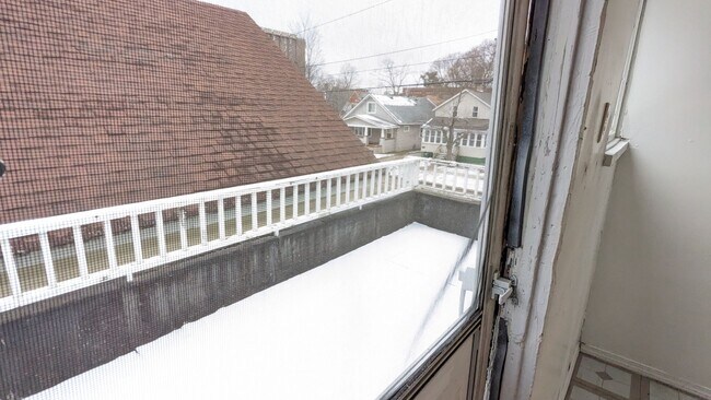 Building Photo - 1111 Sanford St