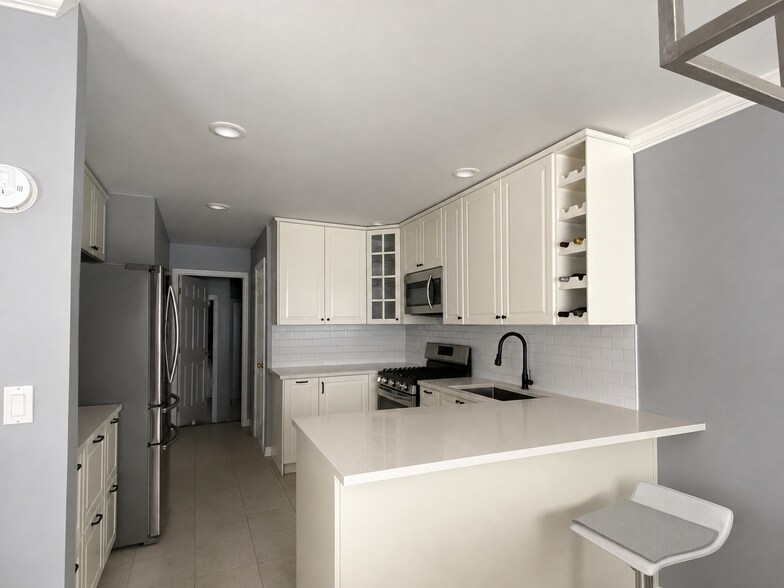 Building Photo - 161 Terrace Ct