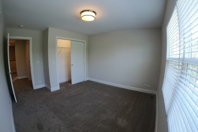 Building Photo - 10750 Clock Tower Dr