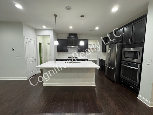 Building Photo - 1024 Laurel Twist Rd