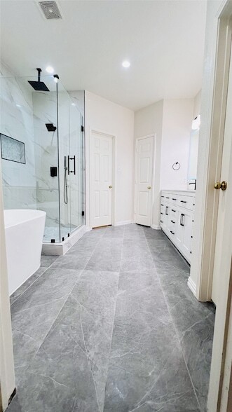 Building Photo - 818 Green Pond Dr