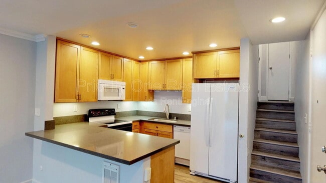 Primary Photo - 4545 Collwood Blvd