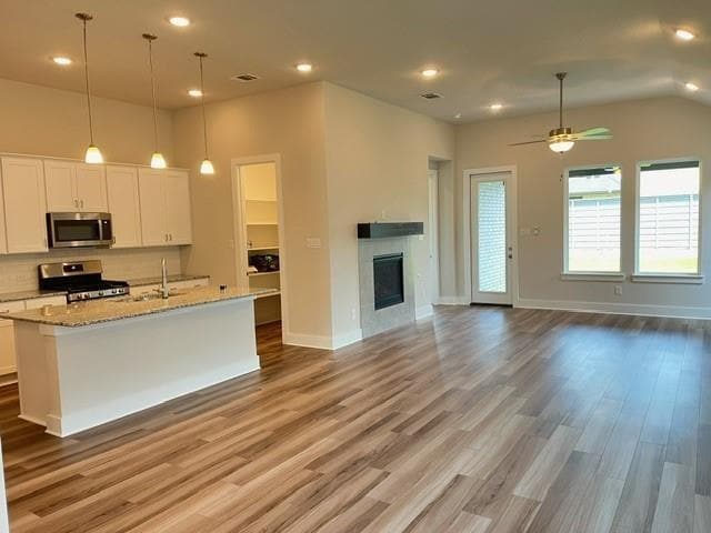 Building Photo - 7108 Dragonfly Ln